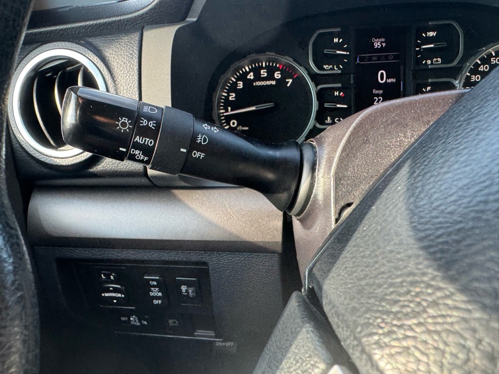 2019 Toyota Tundra Image 27
