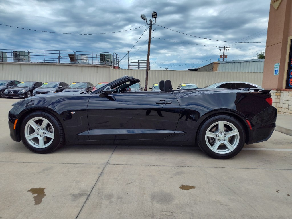 2019 Chevrolet Camaro Image 7
