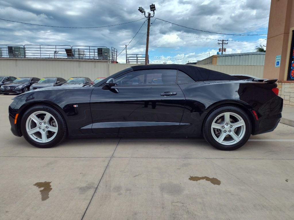 2019 Chevrolet Camaro Image 22