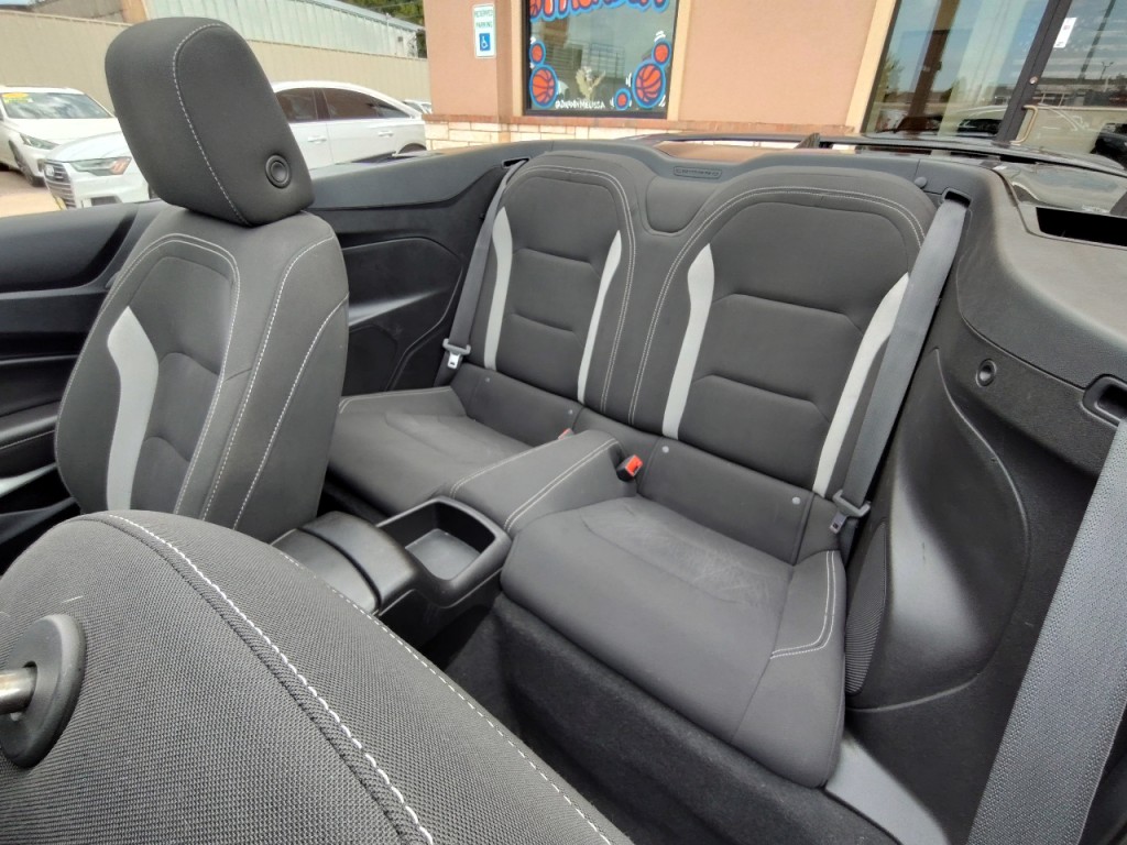2019 Chevrolet Camaro Image 38