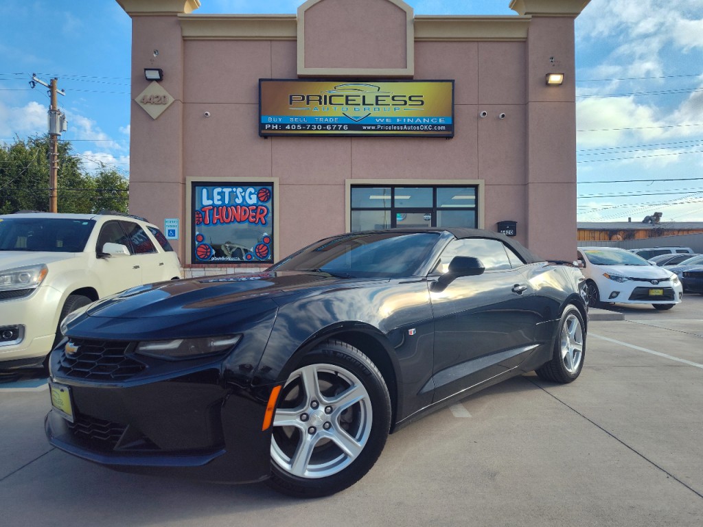 2019 Chevrolet Camaro Image 1