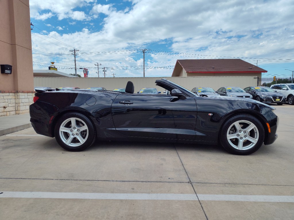 2019 Chevrolet Camaro Image 6