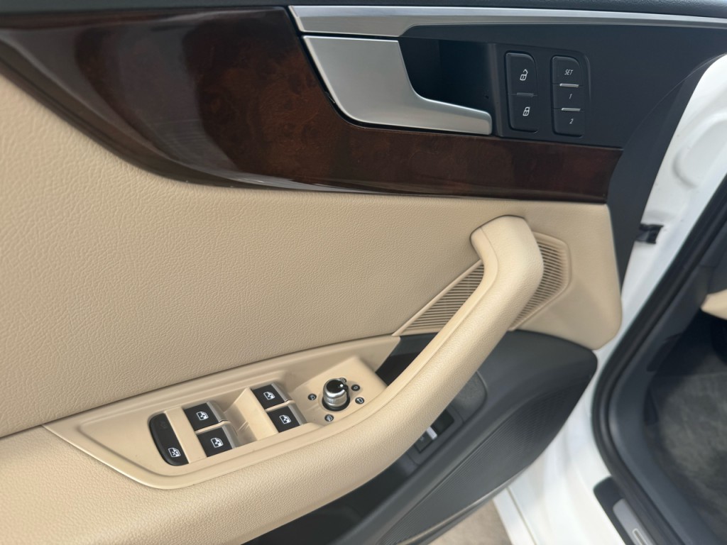 2018 Audi A4 Image 16