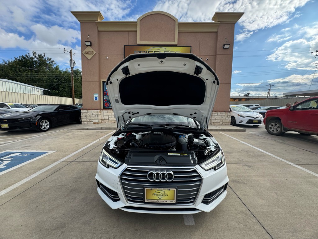 2018 Audi A4 Image 17