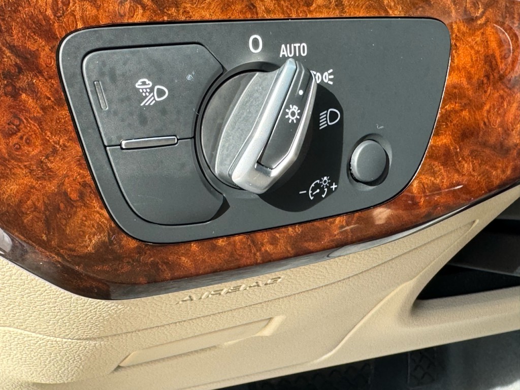 2018 Audi A4 Image 23