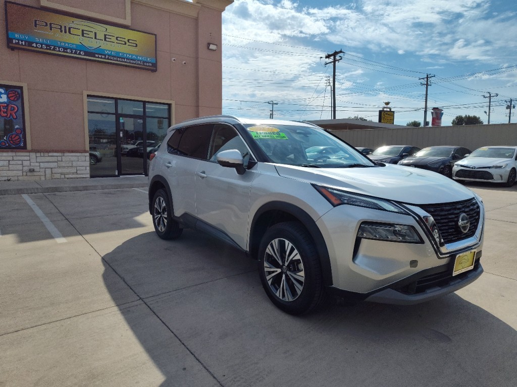 2021 Nissan Rogue Image 2