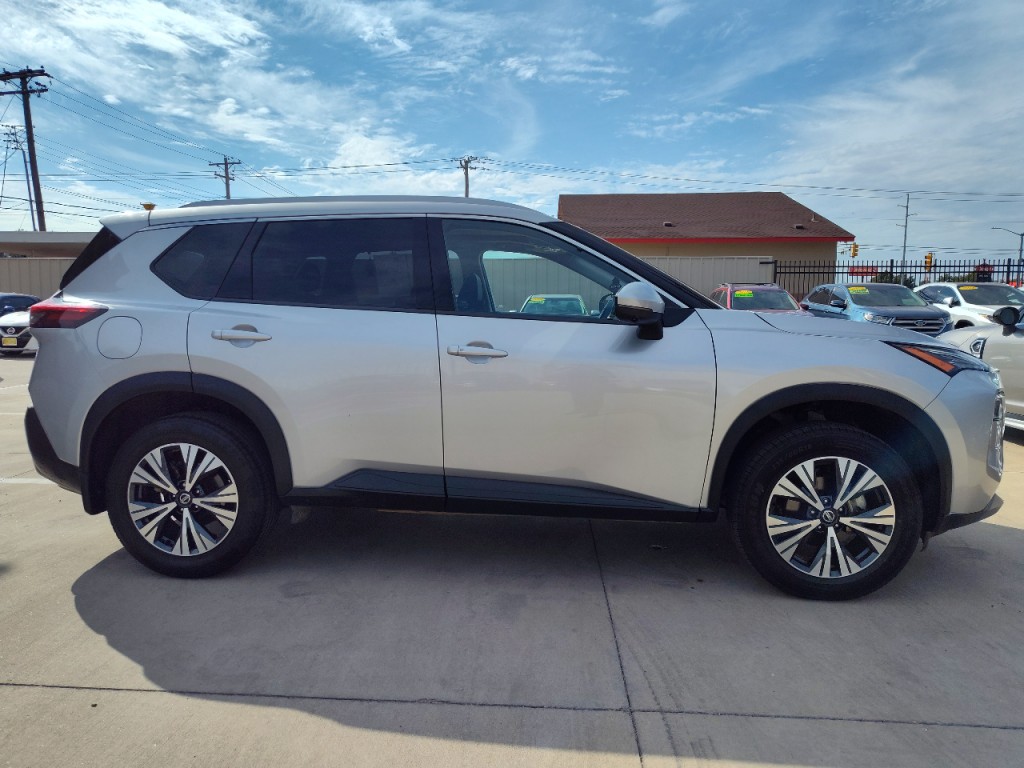 2021 Nissan Rogue Image 3