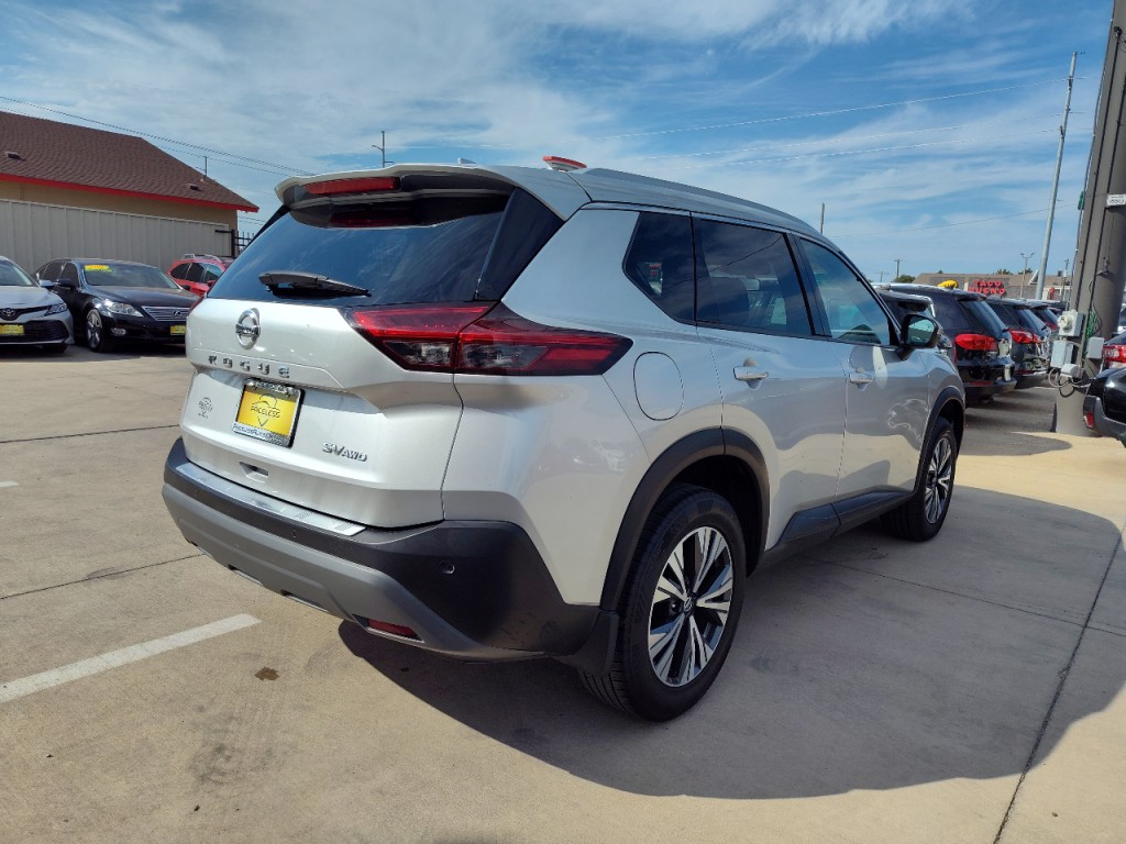 2021 Nissan Rogue Image 4