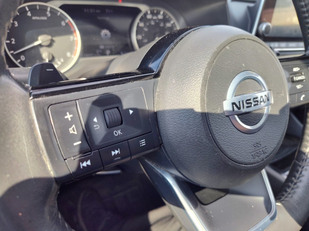 2021 Nissan Rogue Image 16