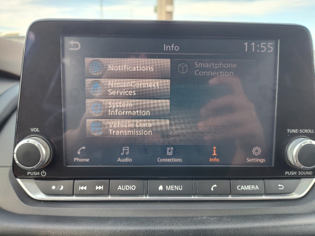 2021 Nissan Rogue Image 25