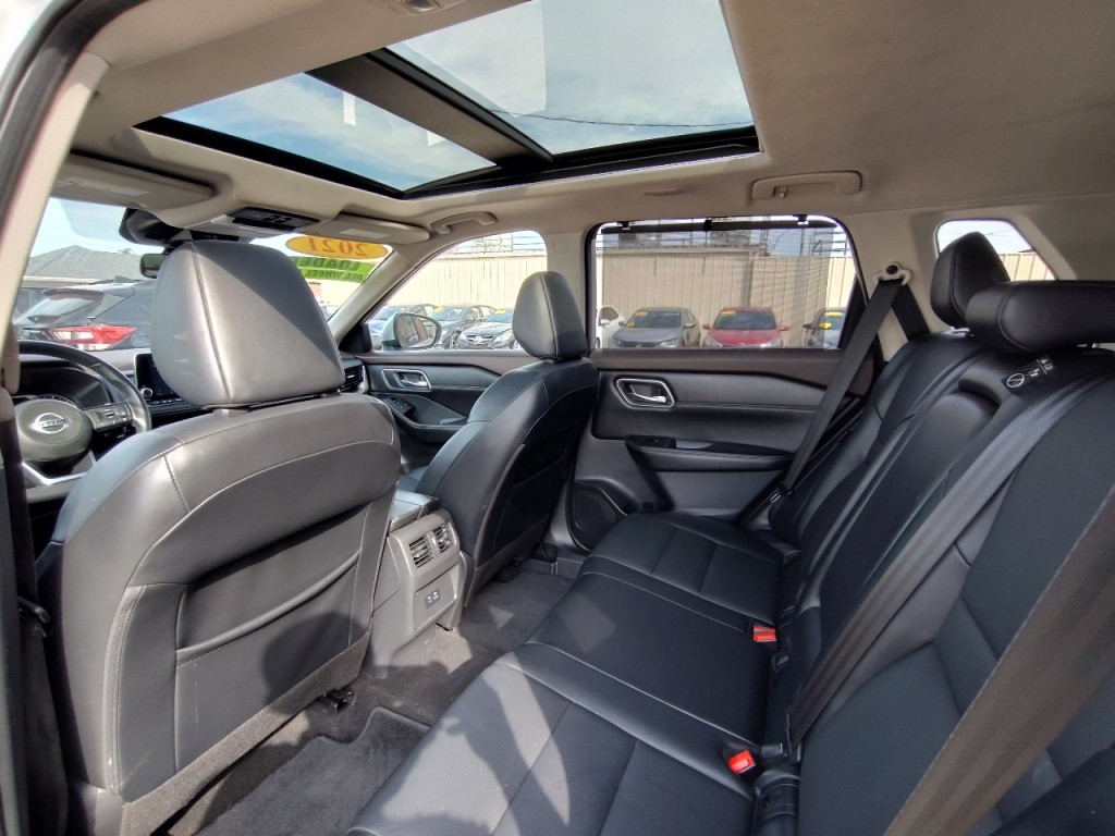 2021 Nissan Rogue Image 32