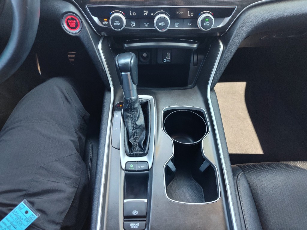 2019 Honda Accord Image 31