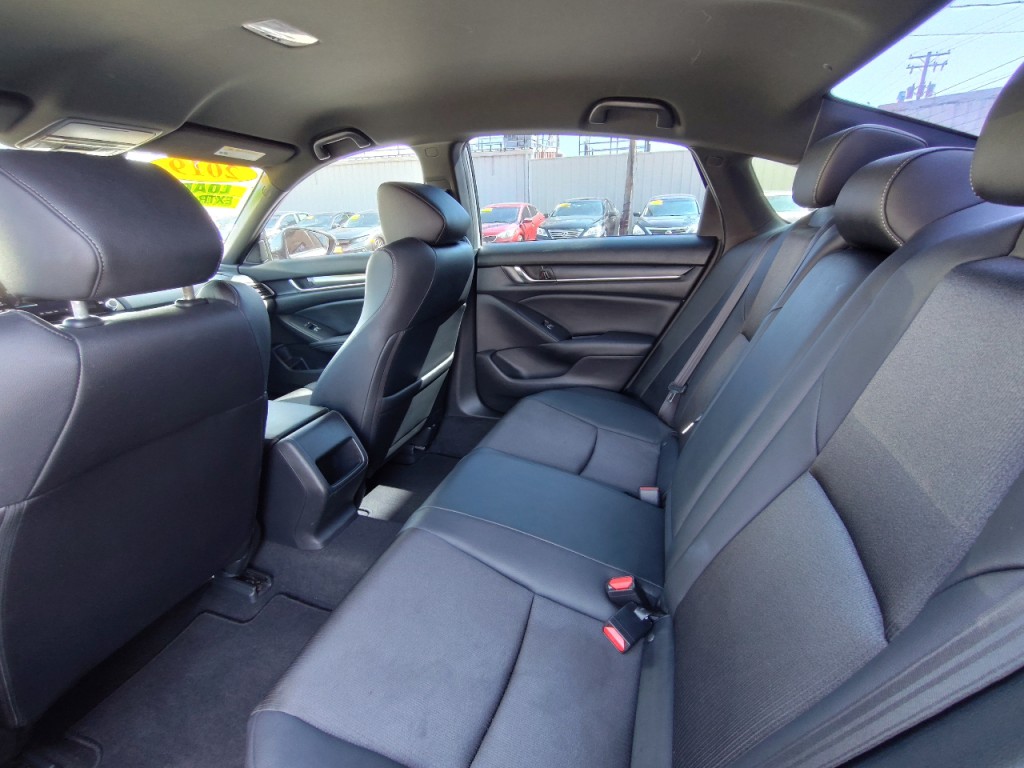 2019 Honda Accord Image 34