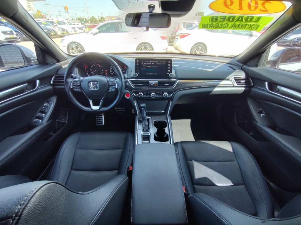 2019 Honda Accord Image 36