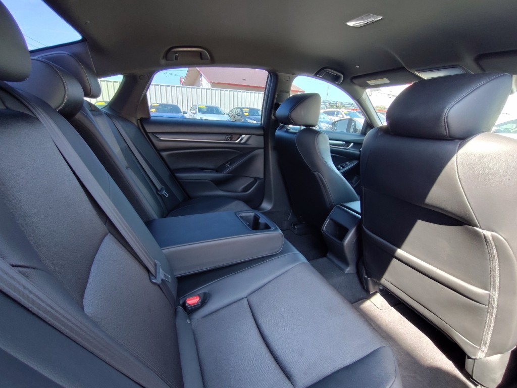 2019 Honda Accord Image 41