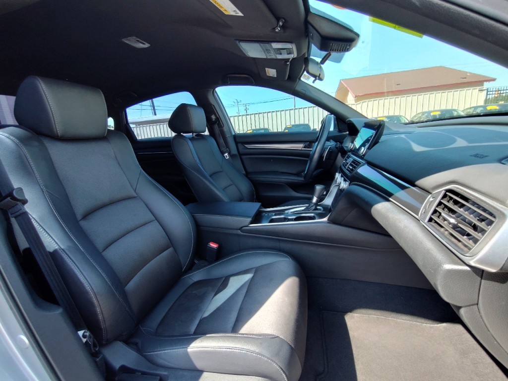 2019 Honda Accord Image 46