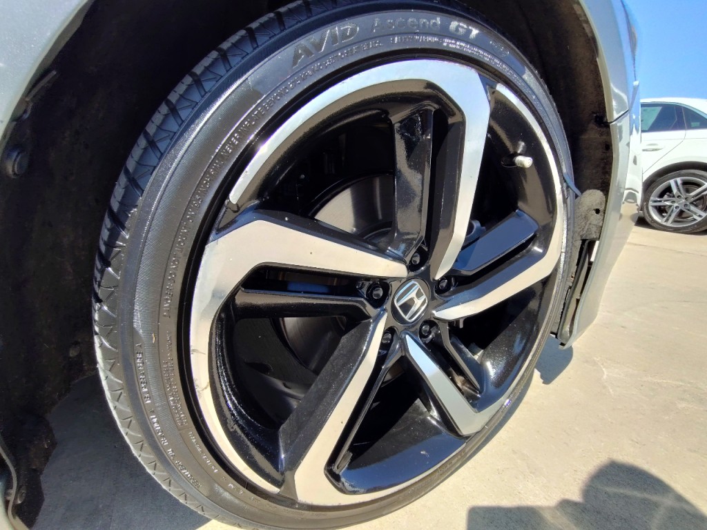 2019 Honda Accord Image 48