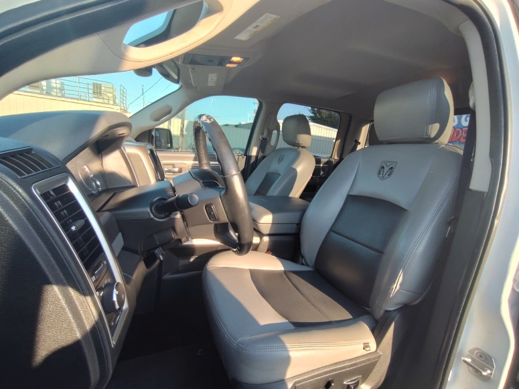 2016 RAM 1500 Image 14