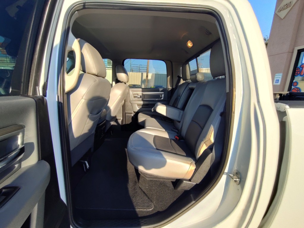 2016 RAM 1500 Image 28