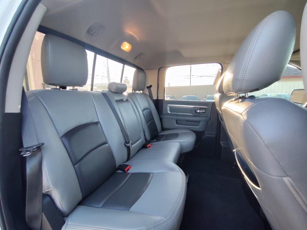 2016 RAM 1500 Image 33