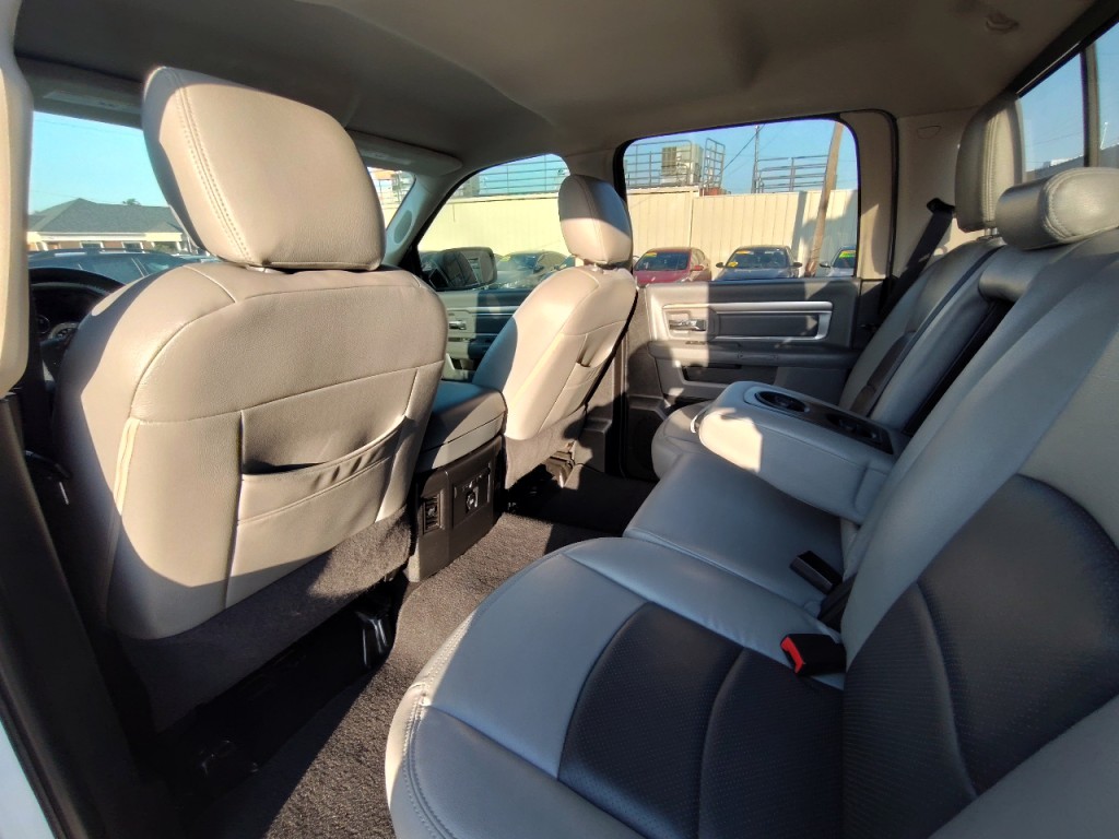 2016 RAM 1500 Image 28