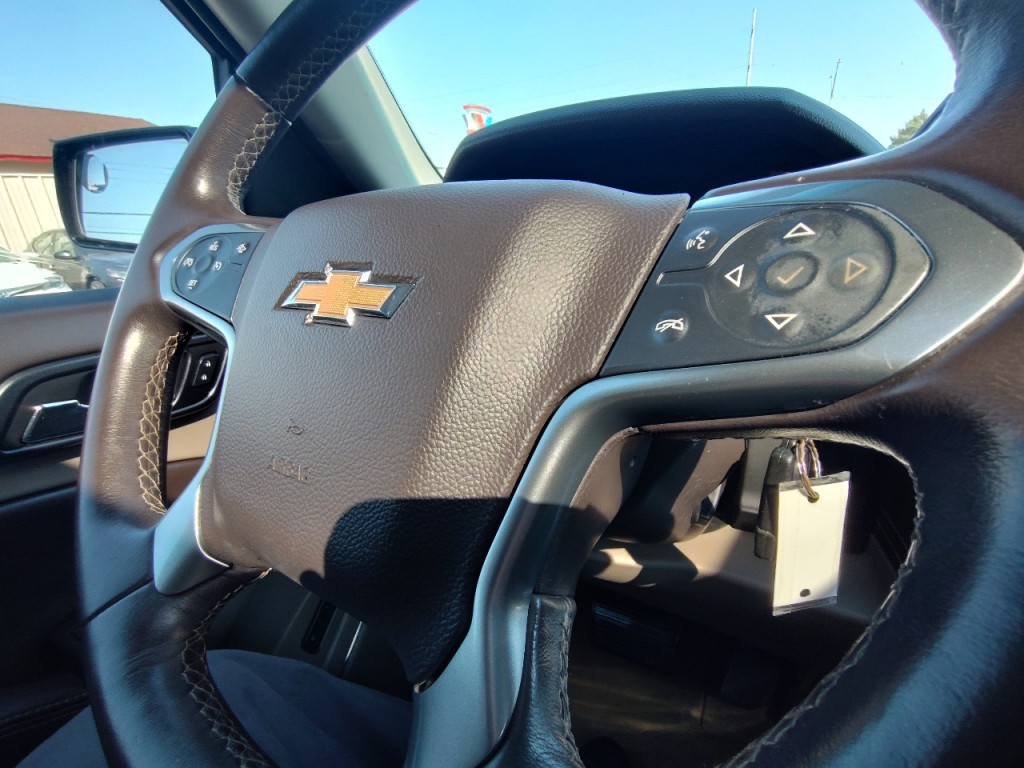 2016 Chevrolet Suburban Image 19