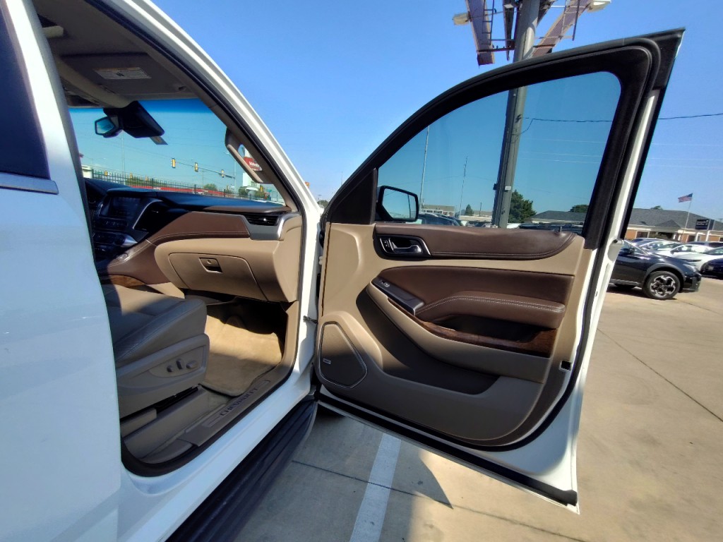 2016 Chevrolet Suburban Image 49