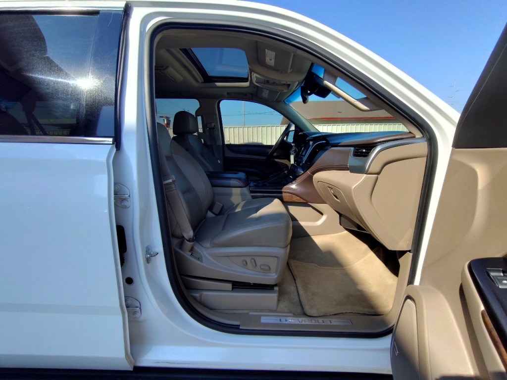 2016 Chevrolet Suburban Image 50