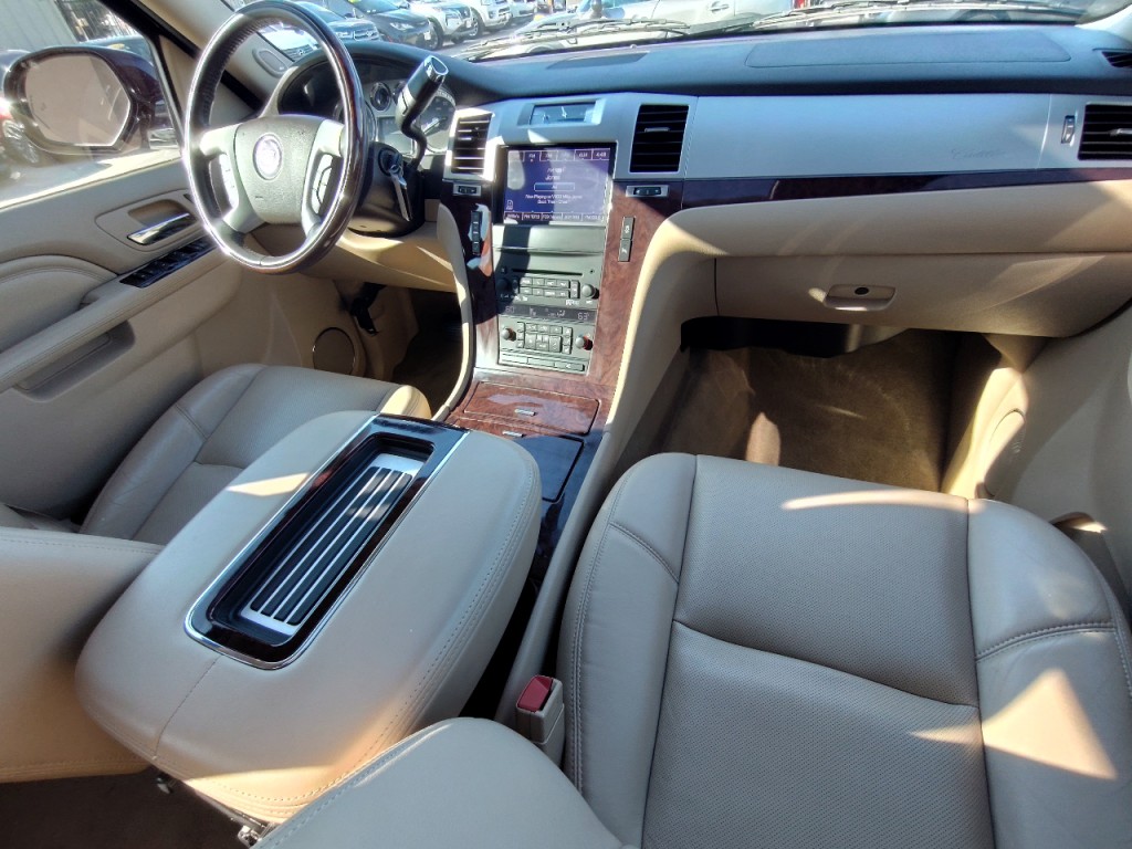 2014 Cadillac Escalade Image 37