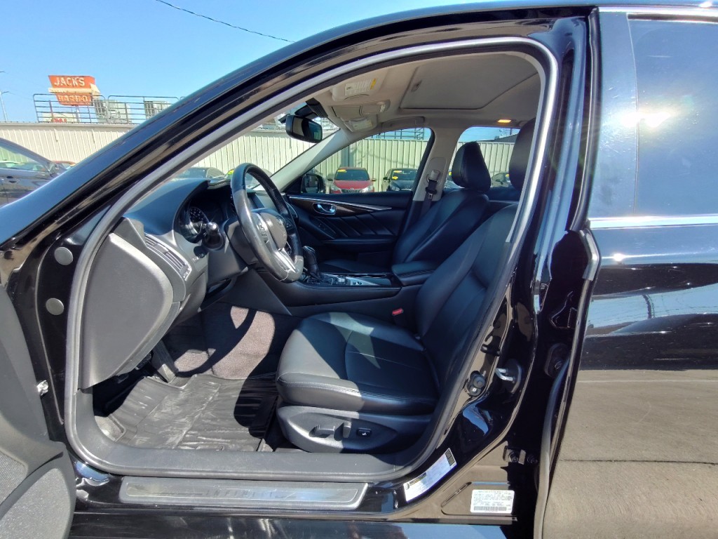 2018 INFINITI Q50 Image 13
