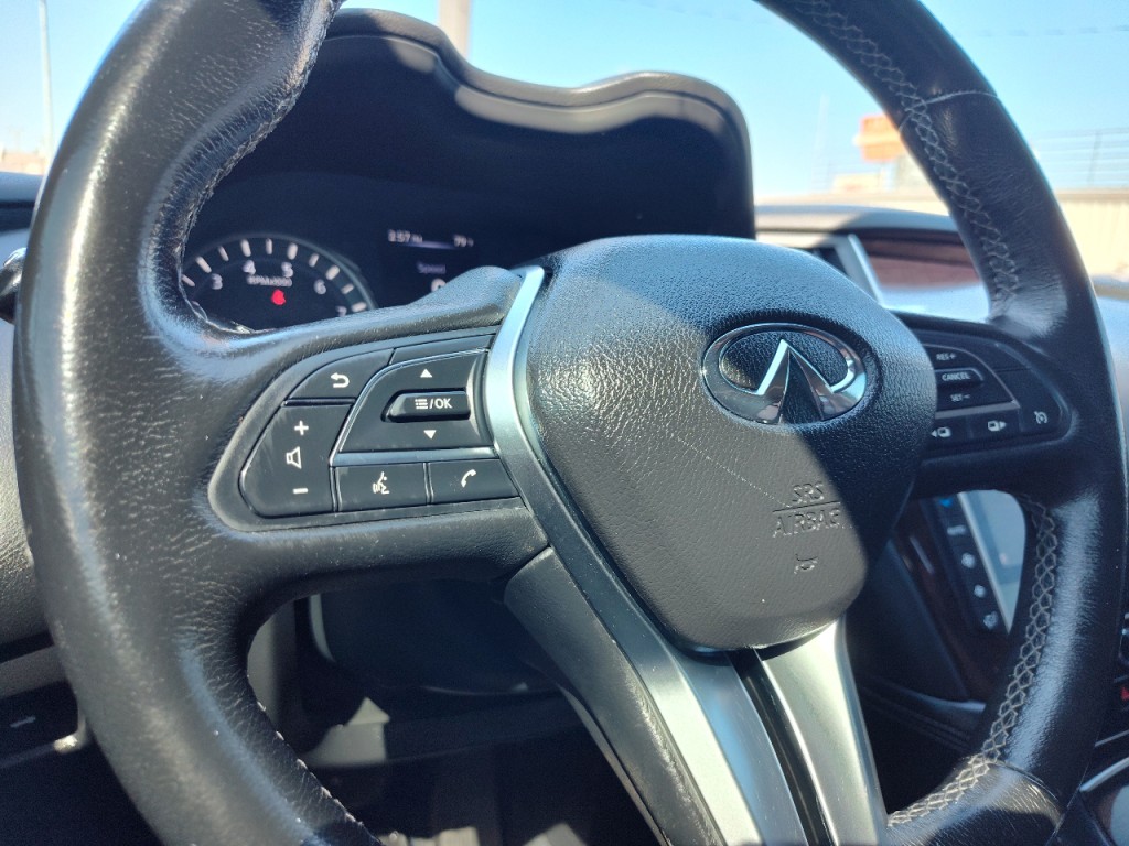 2018 INFINITI Q50 Image 17