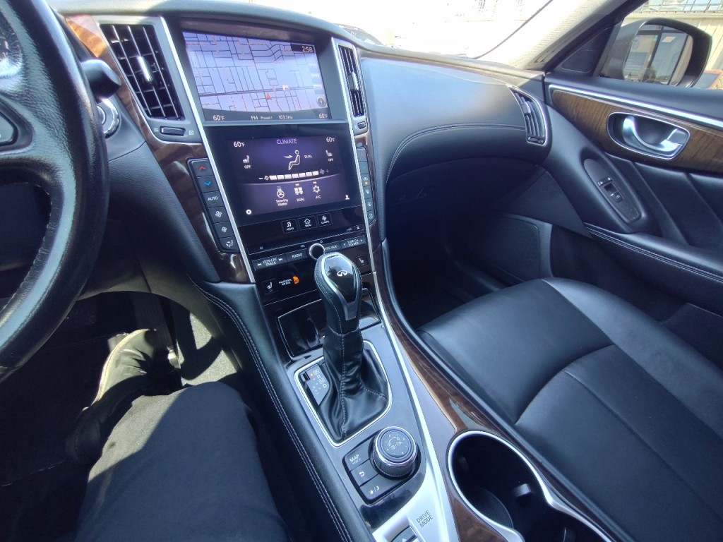 2018 INFINITI Q50 Image 19