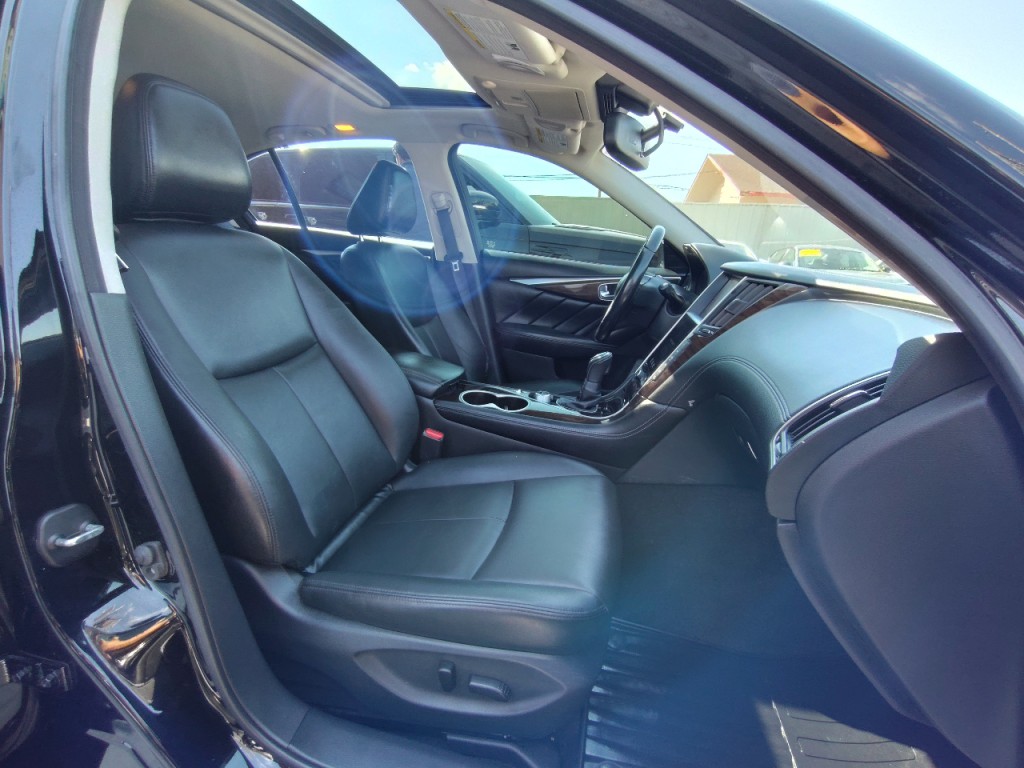 2018 INFINITI Q50 Image 43