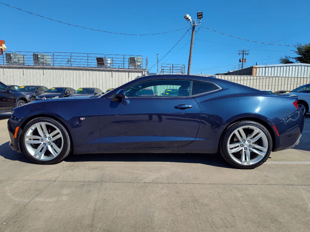 2016 Chevrolet Camaro Image 11