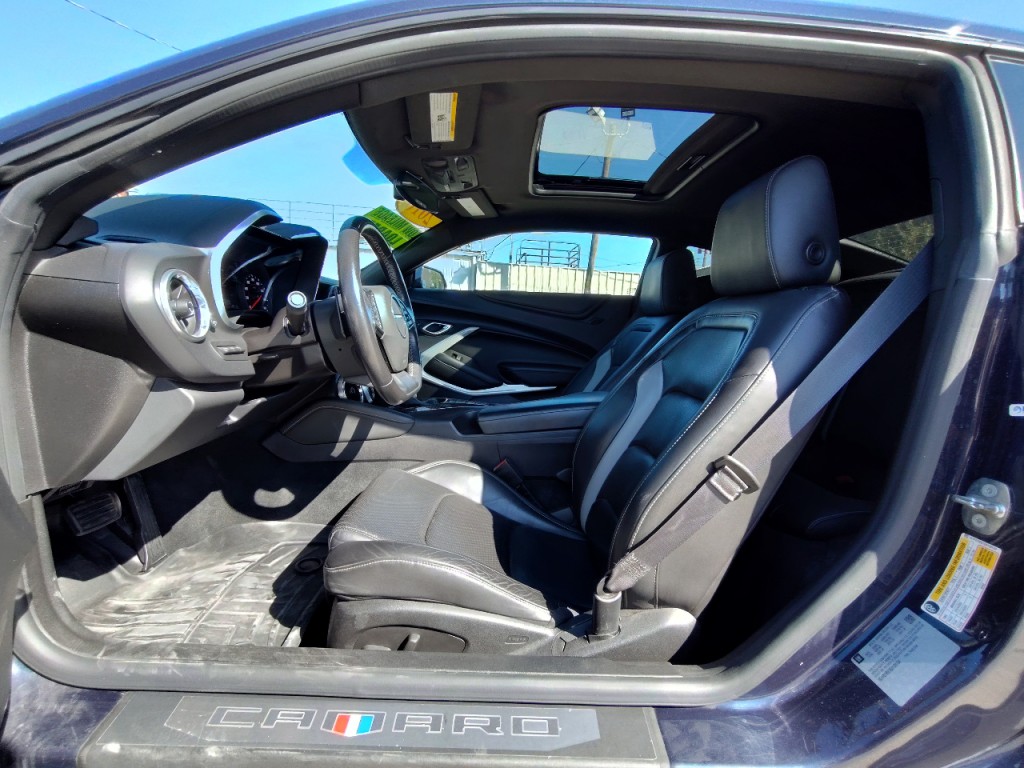 2016 Chevrolet Camaro Image 17
