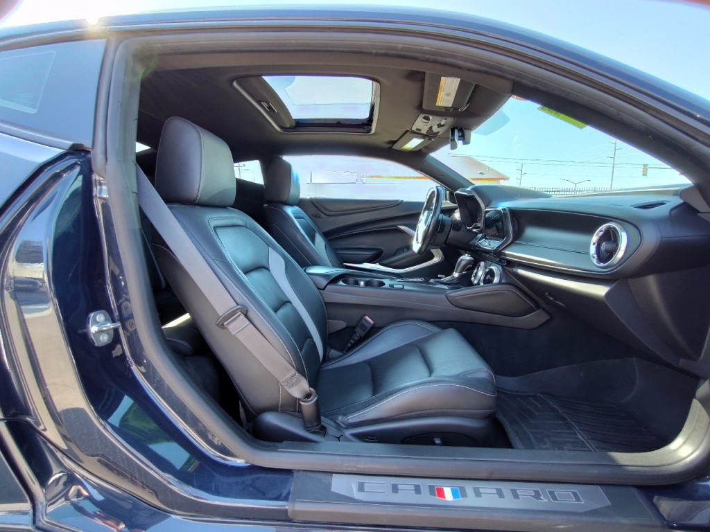 2016 Chevrolet Camaro Image 35