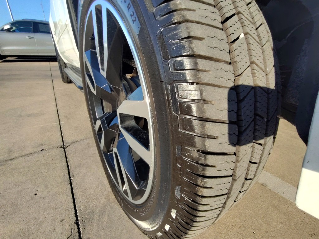 2018 Chevrolet Tahoe Image 11