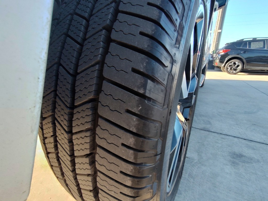 2018 Chevrolet Tahoe Image 12