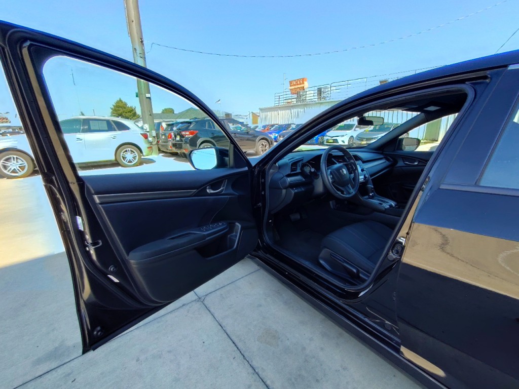 2018 Honda Civic Image 9