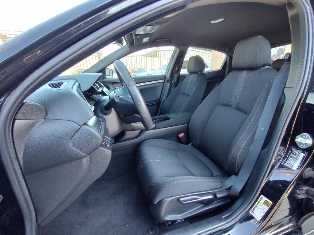 2018 Honda Civic Image 12