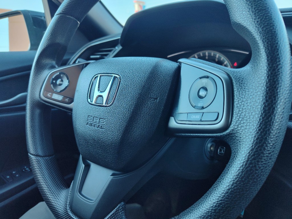 2018 Honda Civic Image 16