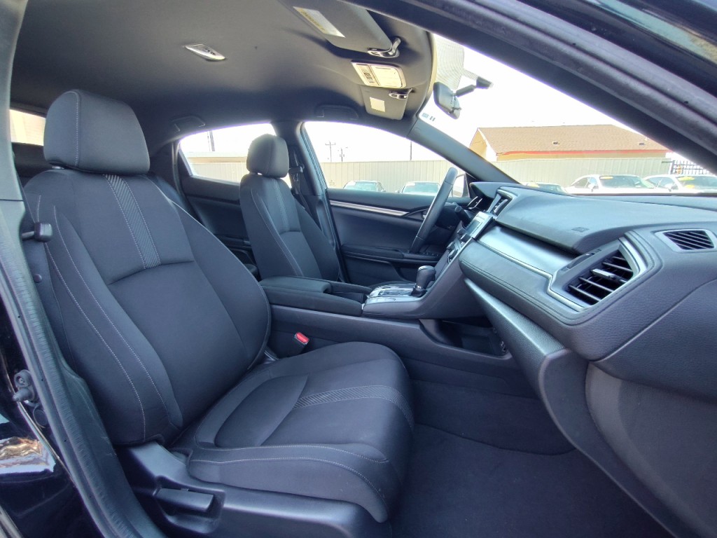 2018 Honda Civic Image 36
