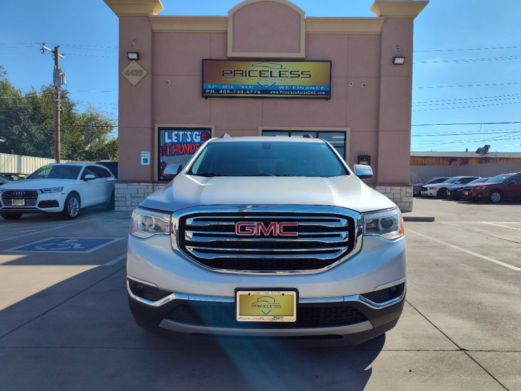 2019 GMC Acadia Image 2