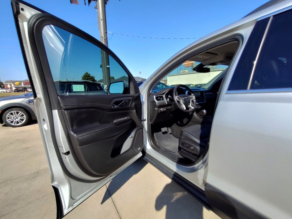 2019 GMC Acadia Image 12