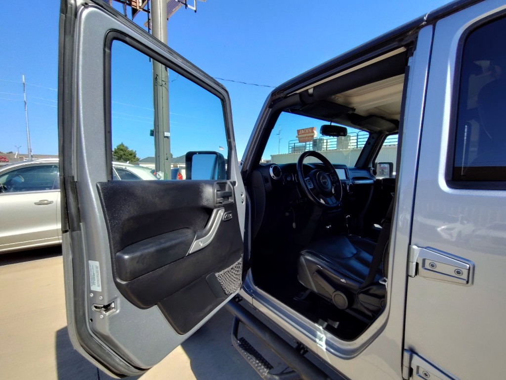 2015 Jeep Wrangler Image 10