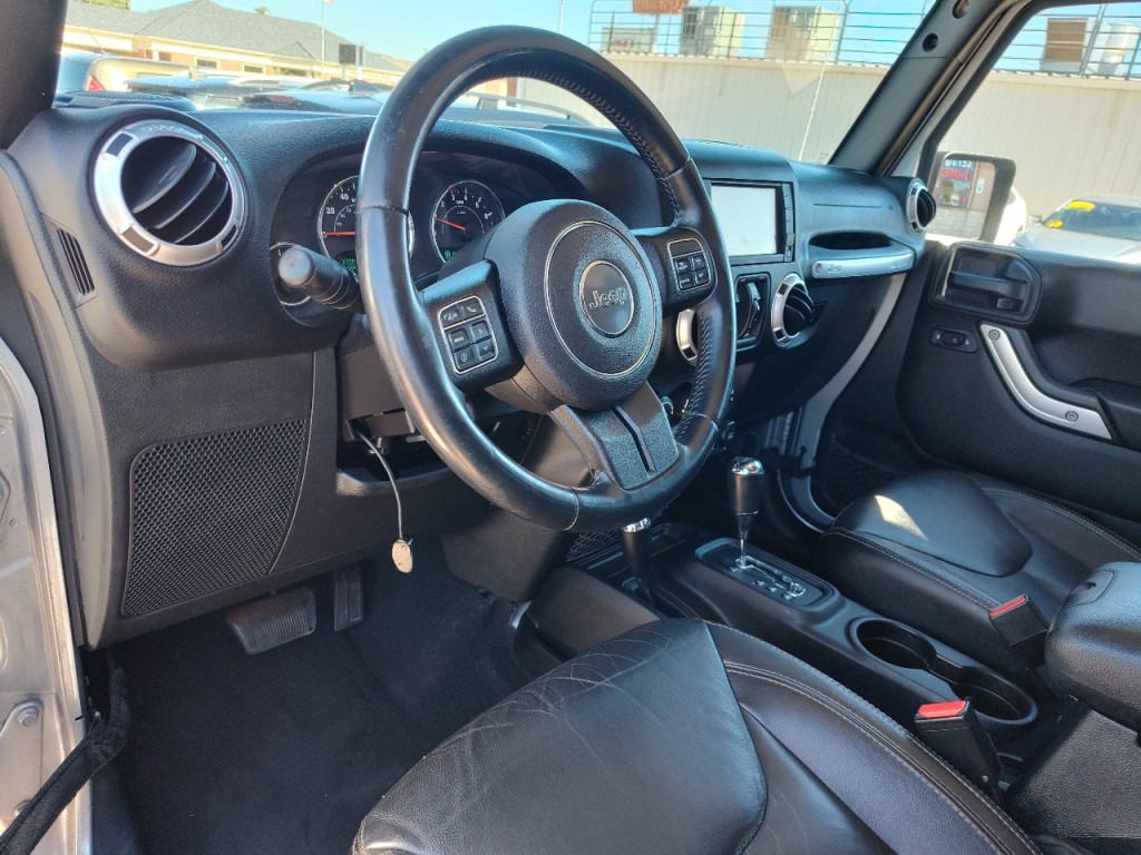 2015 Jeep Wrangler Image 14