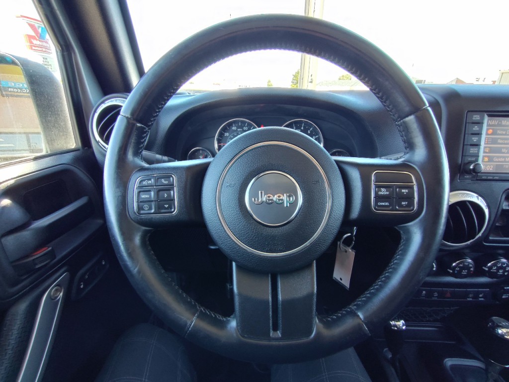 2015 Jeep Wrangler Image 16