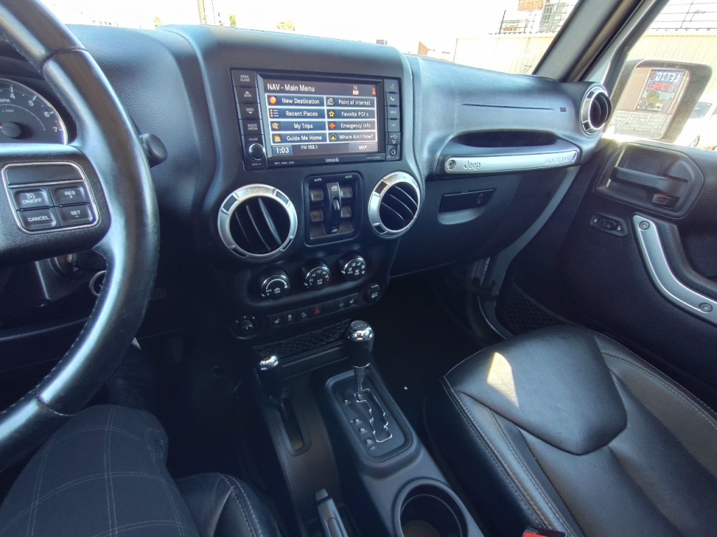 2015 Jeep Wrangler Image 20