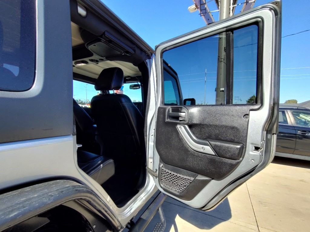 2015 Jeep Wrangler Image 33