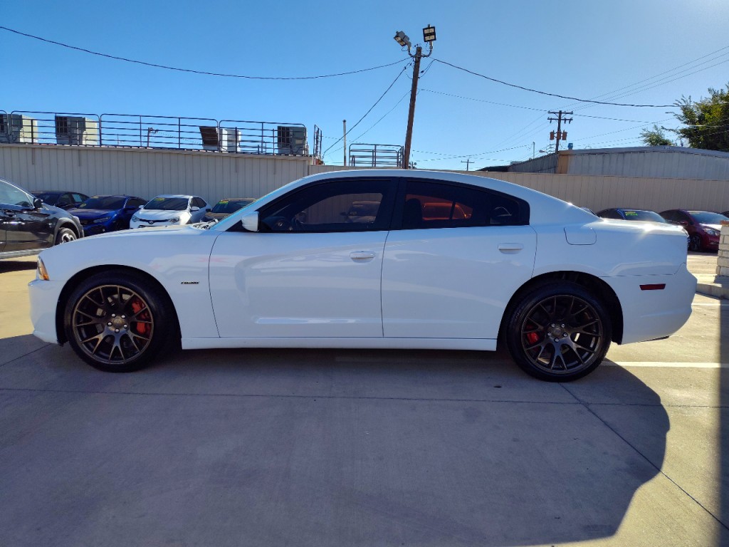 2014 Dodge Charger Image 8